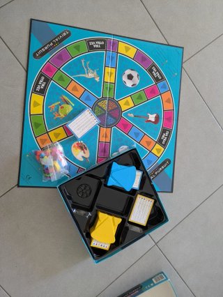 Juego de Mesa Trivial Pursuit Edición Familia