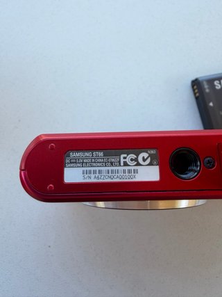 Samsung ST66 Roja/Fucsia Metalizada - Muy cuidada