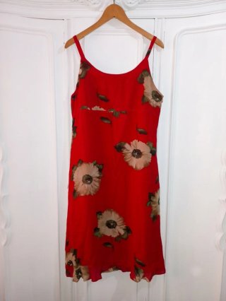 Vestido Rojo Floral Talla 44 como nuevo