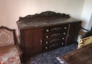 Aparador Antiguo de Madera con Mármol