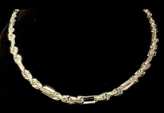 Cadena de plata estilo eslabón