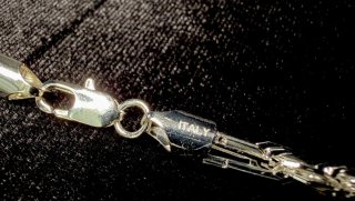 Cadena de plata estilo eslabón