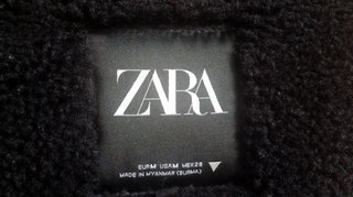 Chaqueta ZARA Negra con Pelo Talla M