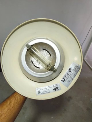 Lámpara de pie regulable