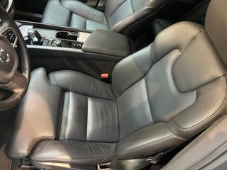 Volvo XC60 2.0 B4 D Plus Dark Auto