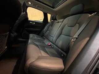 Volvo XC60 2.0 B4 D Plus Dark Auto