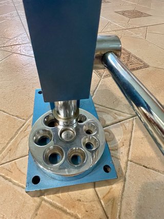 Máquina para aumentar y achicar anillos