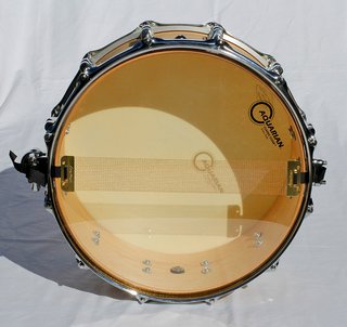Caja de 14" con casco de arce y 12 divisiones