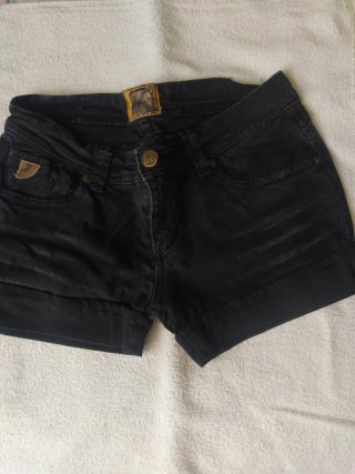 Short vaquero negro Lois