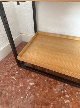 Estantería Metálica y Madera
