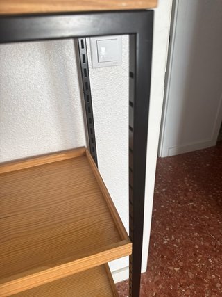 Estantería Metálica y Madera