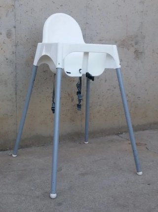 Trona IKEA para Bebé más bañera y orinal