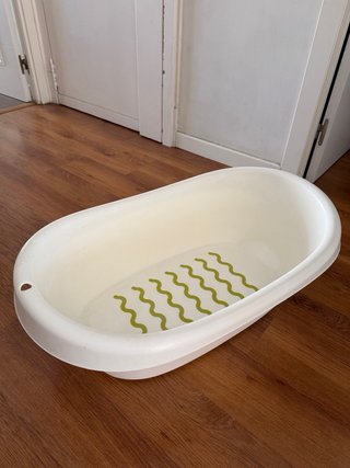 Trona IKEA para Bebé más bañera y orinal
