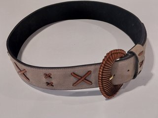 Cinturón de Mujer Beige con Hebilla Decorada
