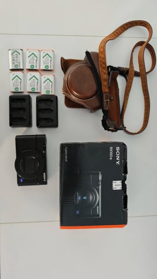 Sony RX100 VII (RX100M7) + 7 baterías + Funda