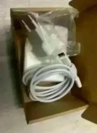Cargador 140W USB-C (enchufe + cable)