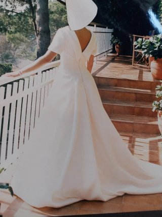 Vestido de Novia Clásico con Velo