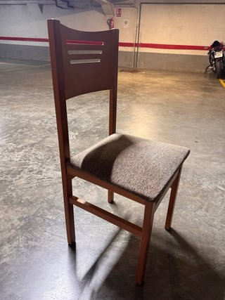 Lote de 4 sillas de madera
