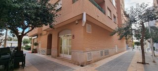 Local comercial en venta en Parque de la Bombilla-Pla de Rascanya en Llíria