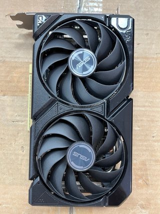 ASUS Dual Radeon RX 9060 XT #168N2Z