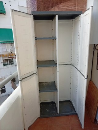 Armario de resina / plástico para terraza o balcón