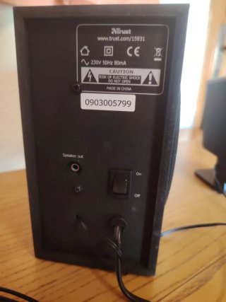 Altavoces PC 2.1 Trust con Subwoofer