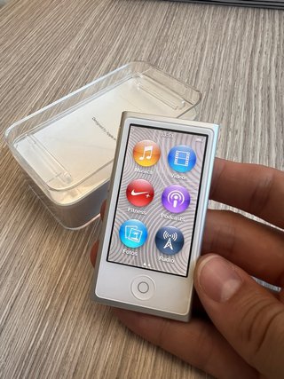iPod Nano 7ª Gen 16GB Plata