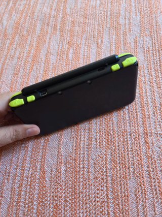 New Nintendo 2DS XL Verde Lima + Mario Kart