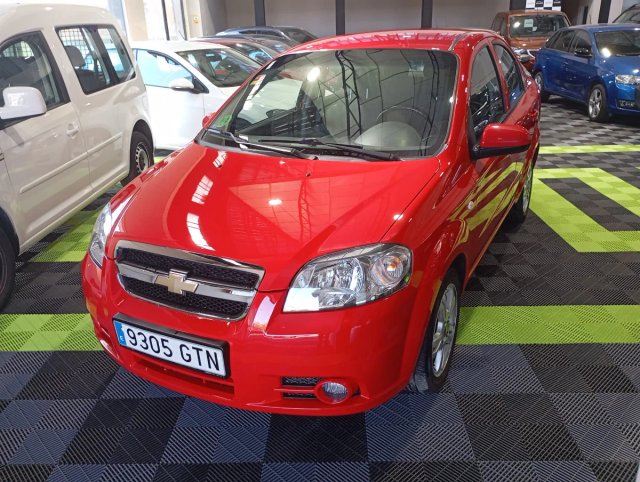 Chevrolet Aveo impoluto, único dueño 101cv
