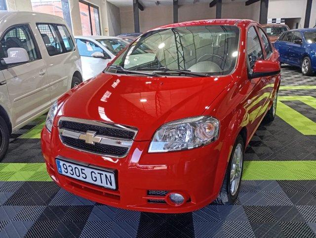 Chevrolet Aveo impoluto, único dueño 101cv