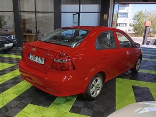 Chevrolet Aveo impoluto, único dueño 101cv