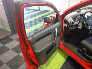 Chevrolet Aveo impoluto, único dueño 101cv