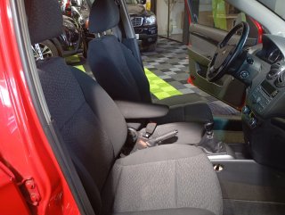 Chevrolet Aveo impoluto, único dueño 101cv