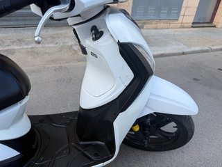 Scooter Sym ST 2016