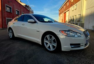 Jaguar xf s 2010