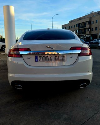 Jaguar xf s 2010
