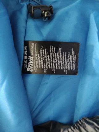 Chaqueta de nieve azul