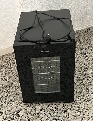 Vinoteca Cecotec Bolero GrandSommelier