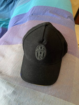 Cappello Juventus nero