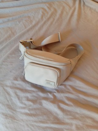 Riñonera beige