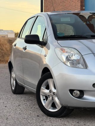 Toyota Yaris 2009