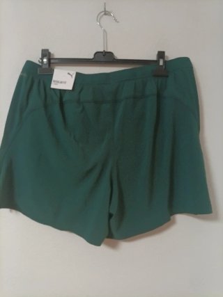 Pantalón corto deportivo Puma verde