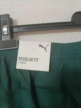 Pantalón corto deportivo Puma verde