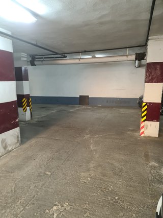 ALQUILER PLAZA DE GARAJE. Calle Doña María Coronel