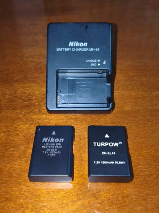 Nikon D3200 + 2 Objetivos + Accesorios