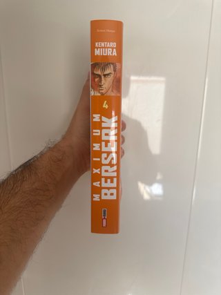 BERSERK MAXIMUM # 04