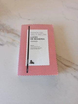Libro luces de bohemia