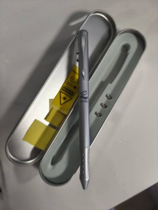 Bolígrafo Multifunción con Puntero Láser