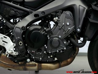 YAMAHA MT-09