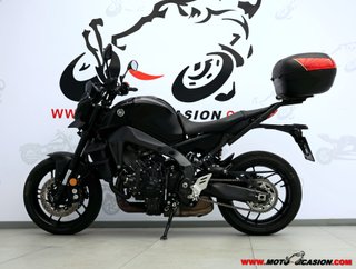 YAMAHA MT-09